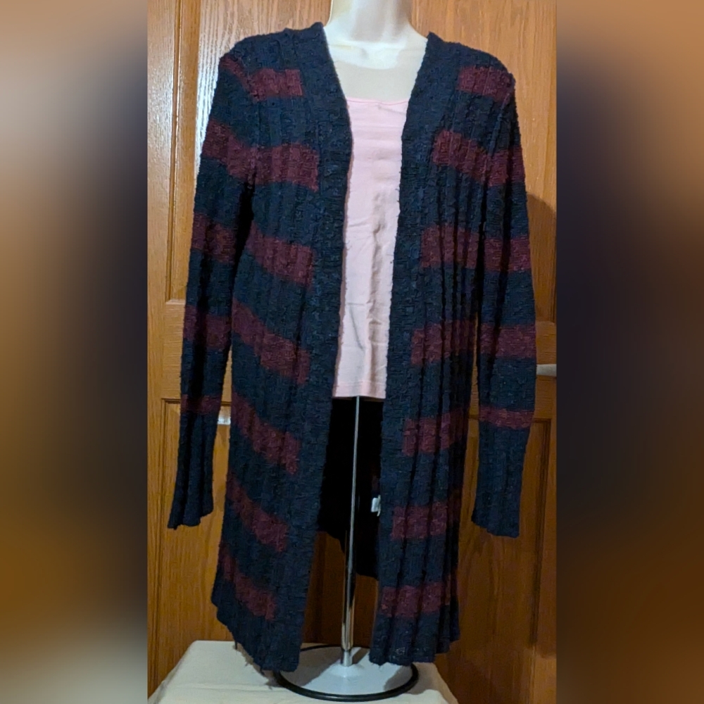 Cloud Chaser Open Cardigan Navy Blue & Burgandy